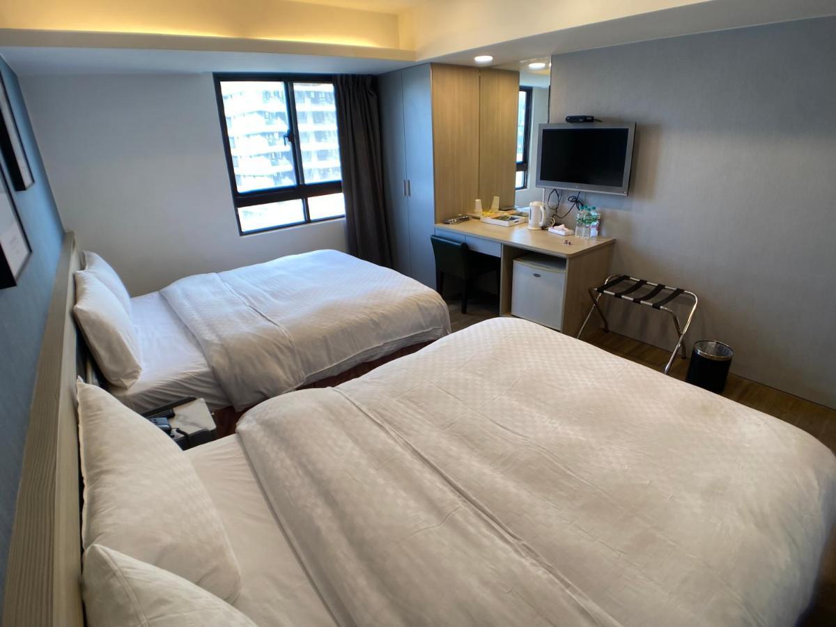 Bonjour Hotel Taichung Exteriör bild